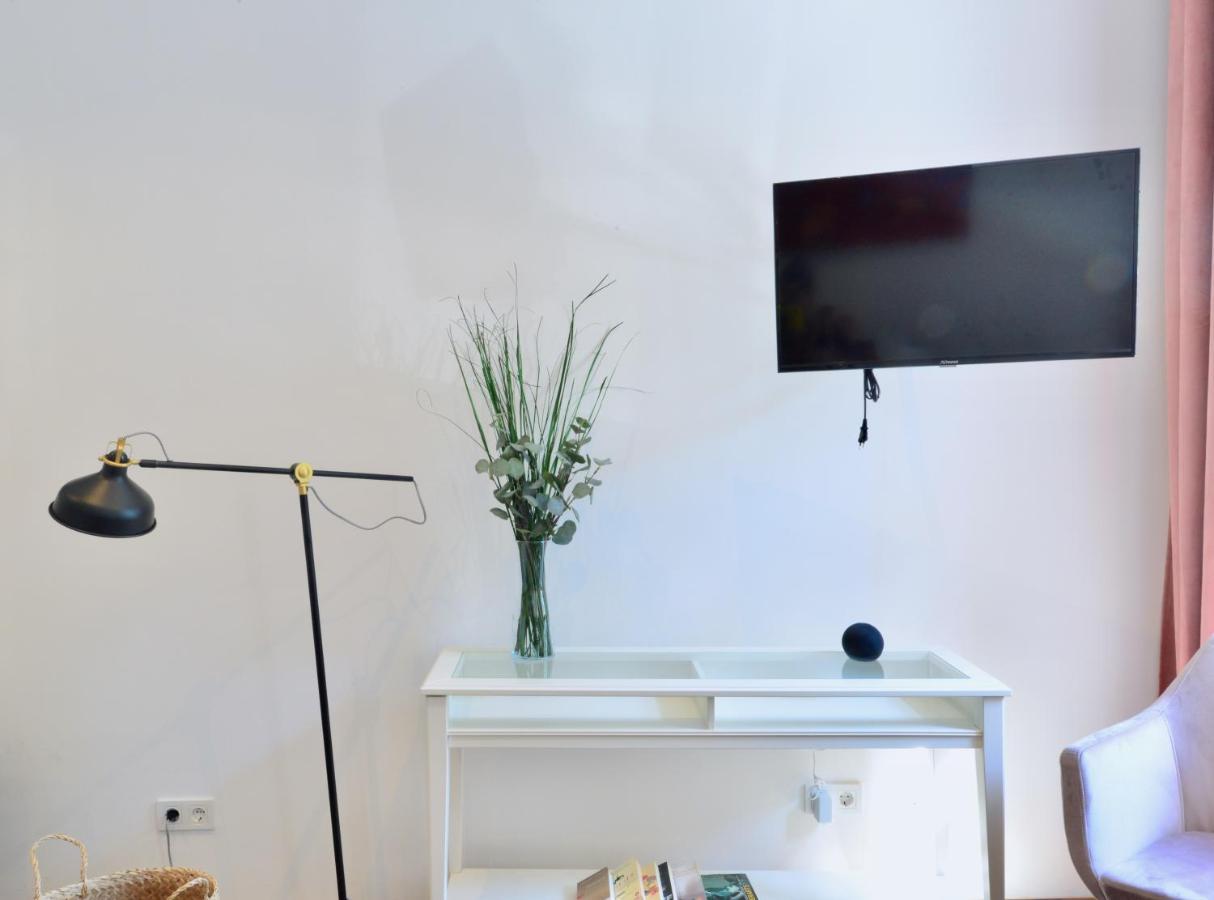Charming Studio In Servitenviertel I Lägenhet Wien Exteriör bild