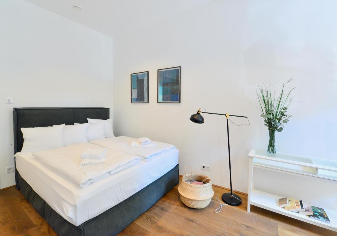Charming Studio In Servitenviertel I Lägenhet Wien Exteriör bild